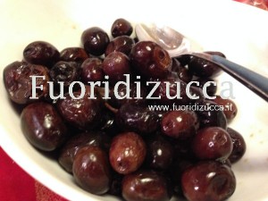 olive nere sottosale